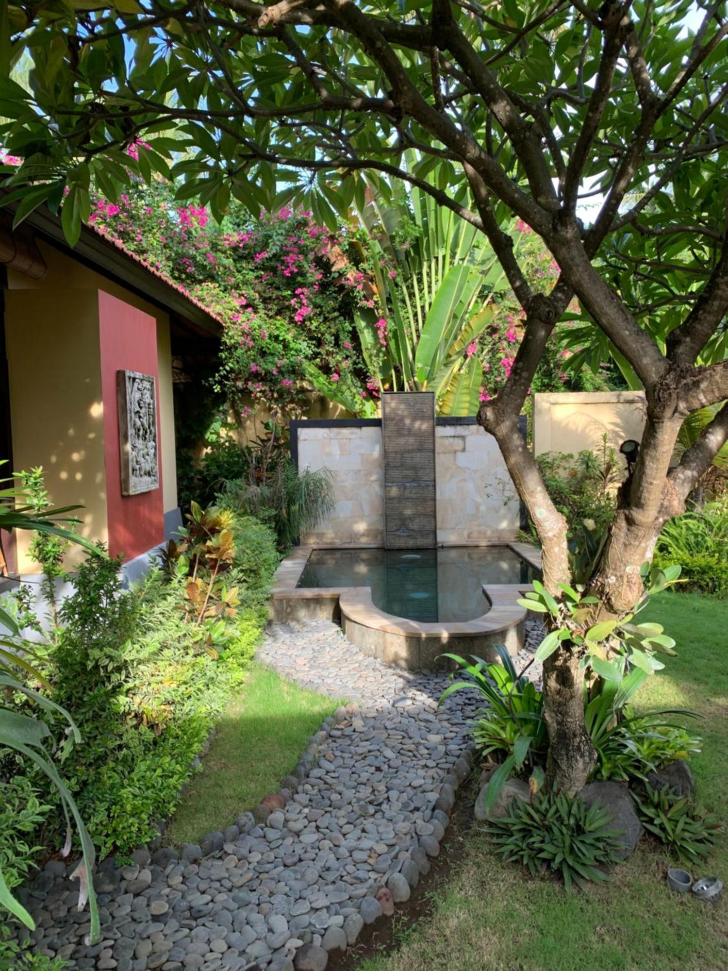 Teluk Karang Dive & Spa Resort Tejakula Esterno foto