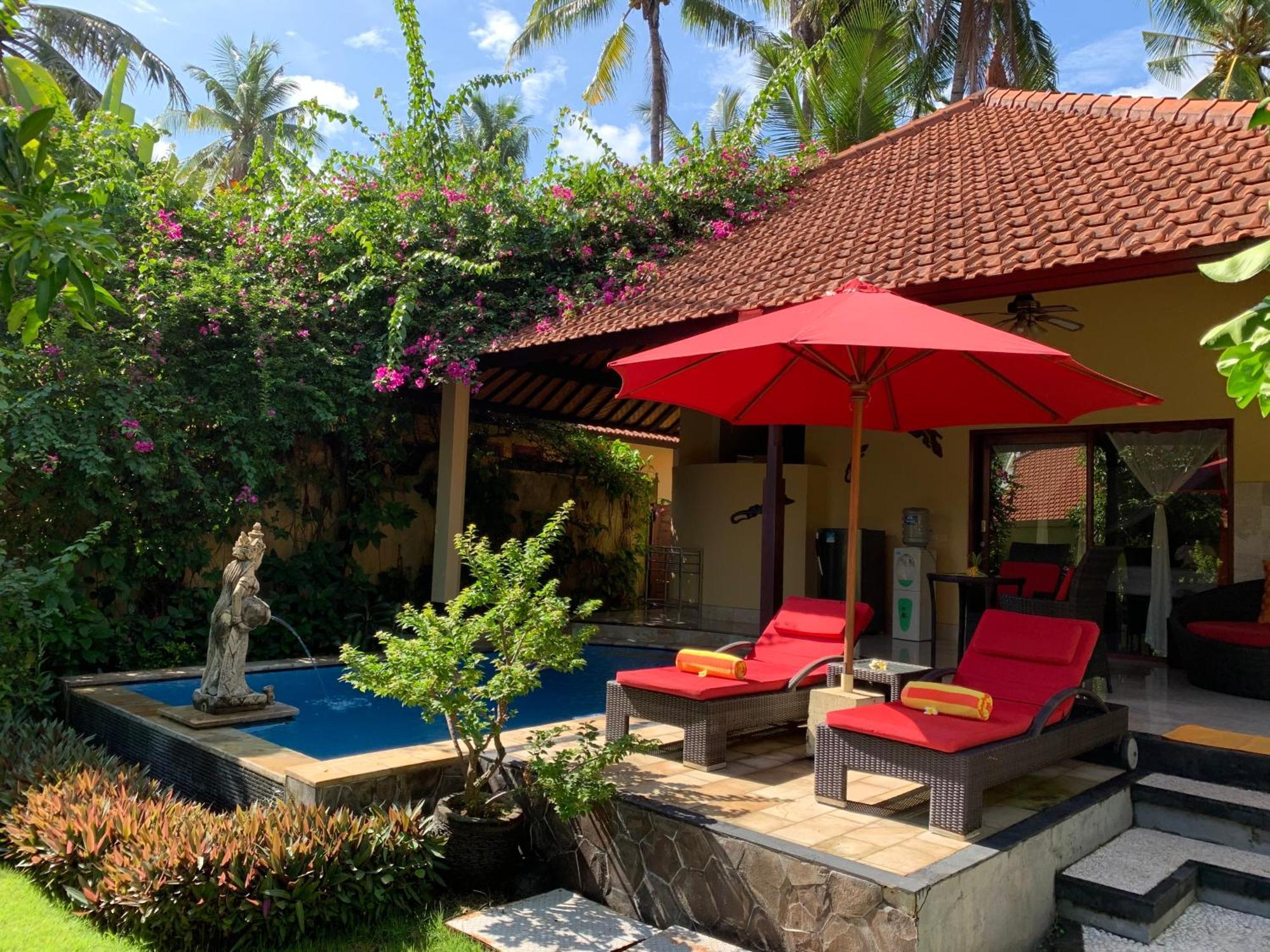 Teluk Karang Dive & Spa Resort Tejakula Esterno foto