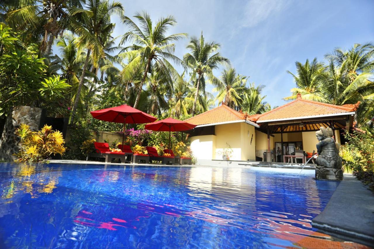 Teluk Karang Dive & Spa Resort Tejakula Esterno foto
