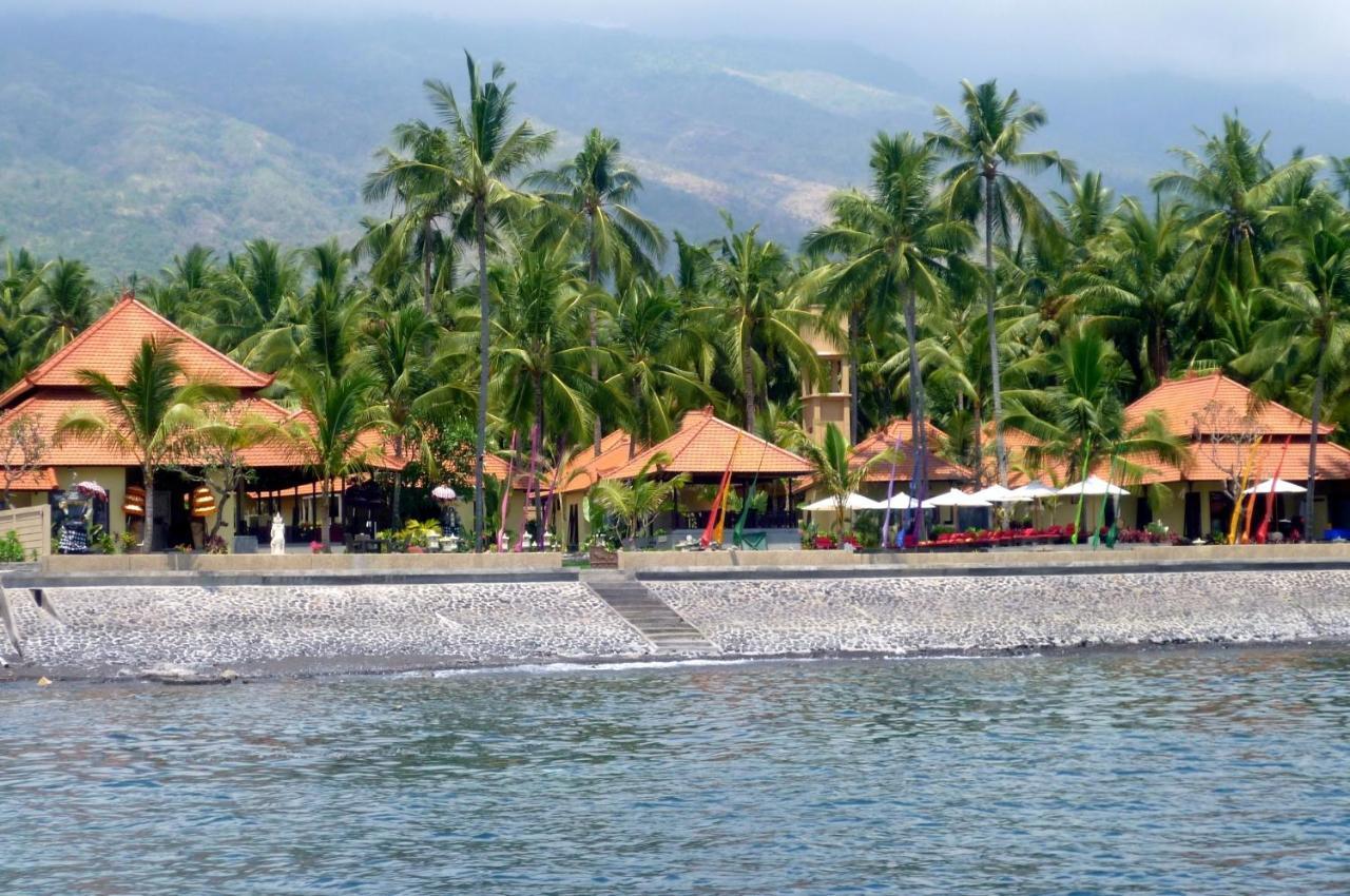 Teluk Karang Dive & Spa Resort Tejakula Esterno foto